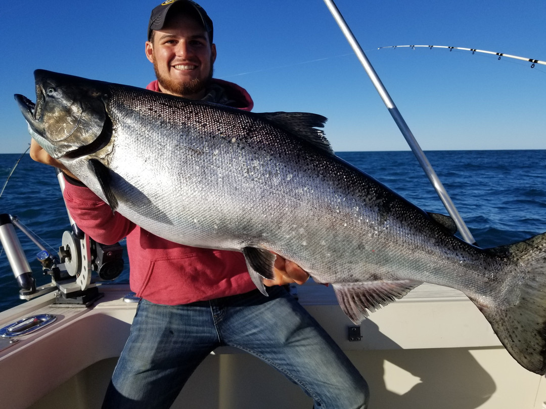 RV Fishing Charters  Day Tours-Algoma必去景点