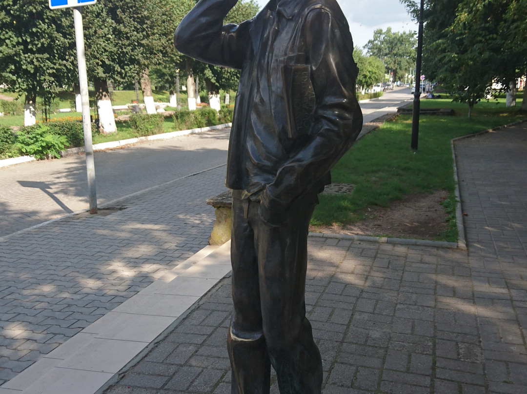 Sculpture of the  Student景点图片