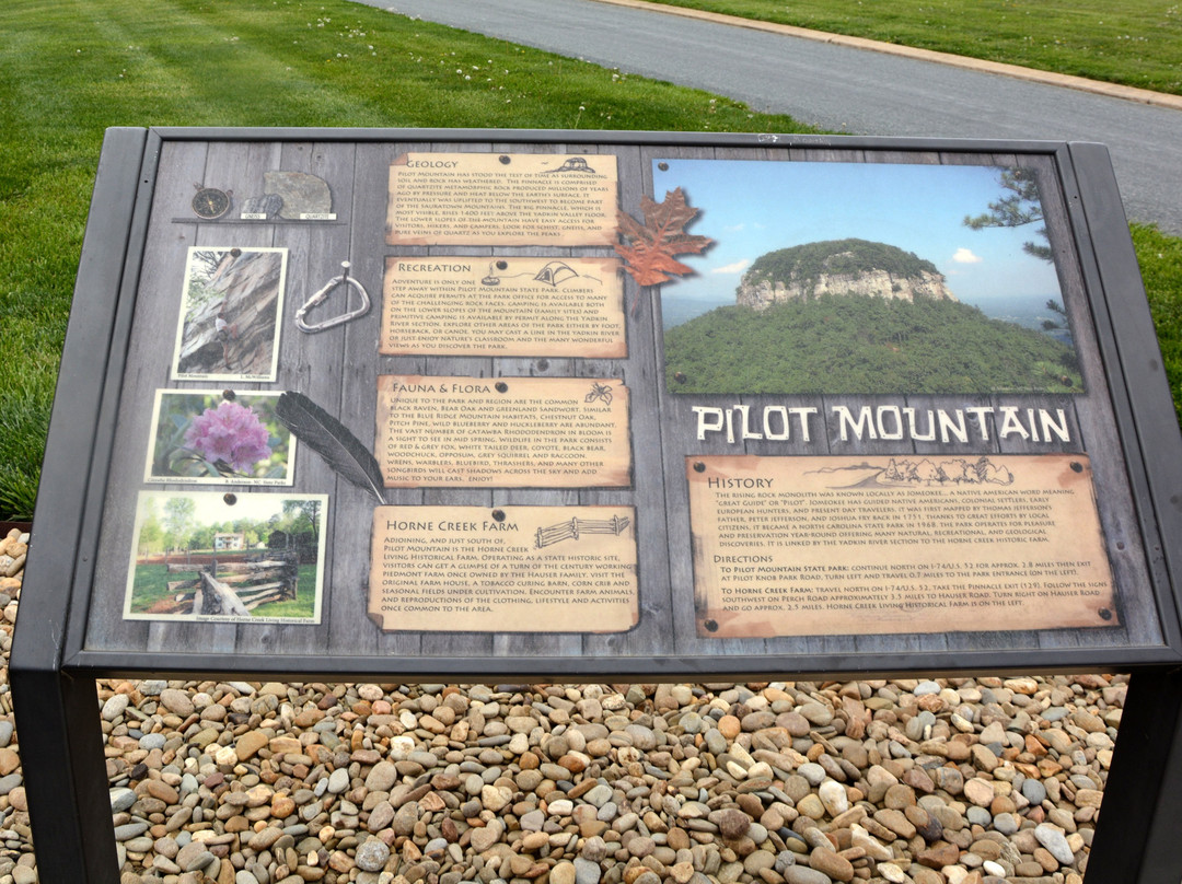 Pilot Mountain State Park景点图片