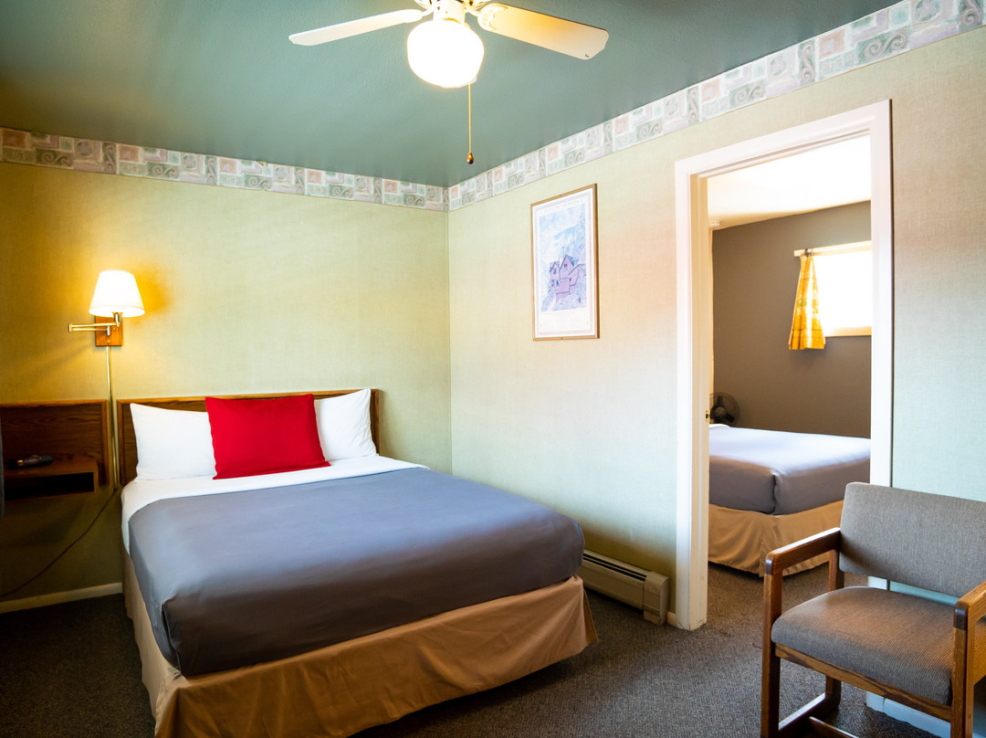 Triangle Motel主图