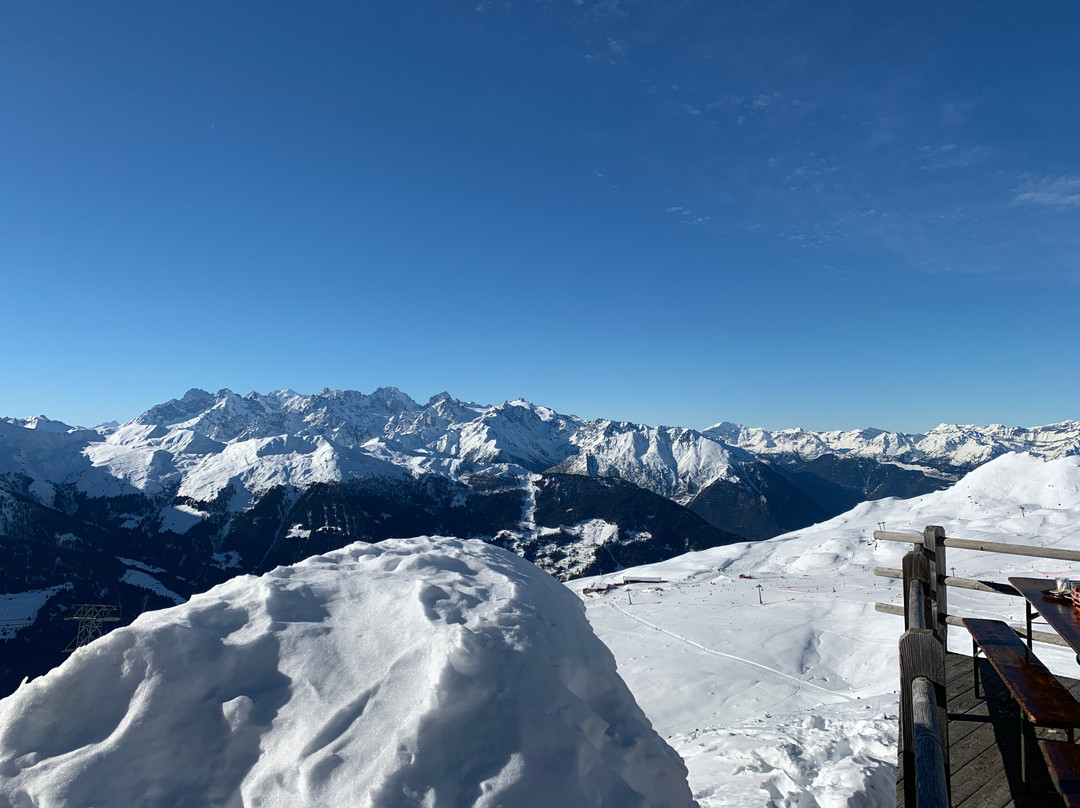 Cabane du Mont-Fort