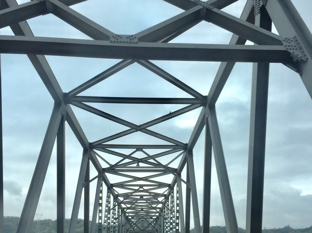 Nawaday Bridge-卑谬必去景点