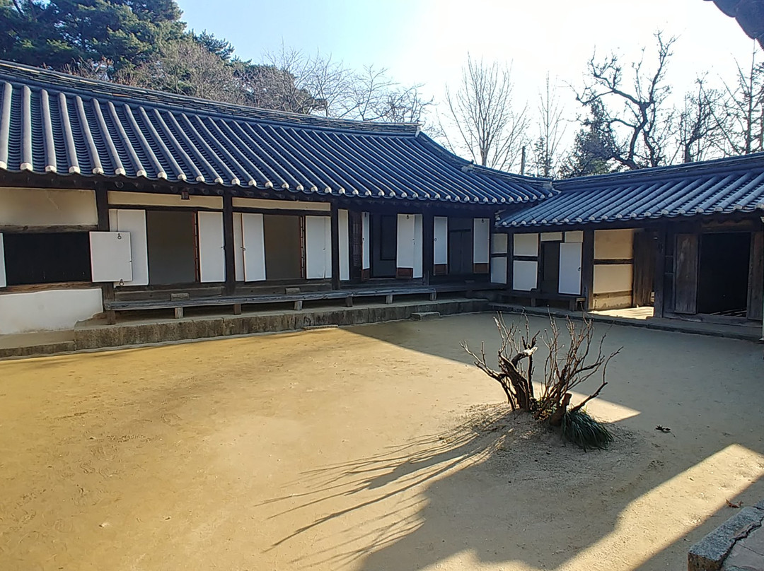 Heogyun and Heonanseolheon Memorial Hall-江陵市必去景点