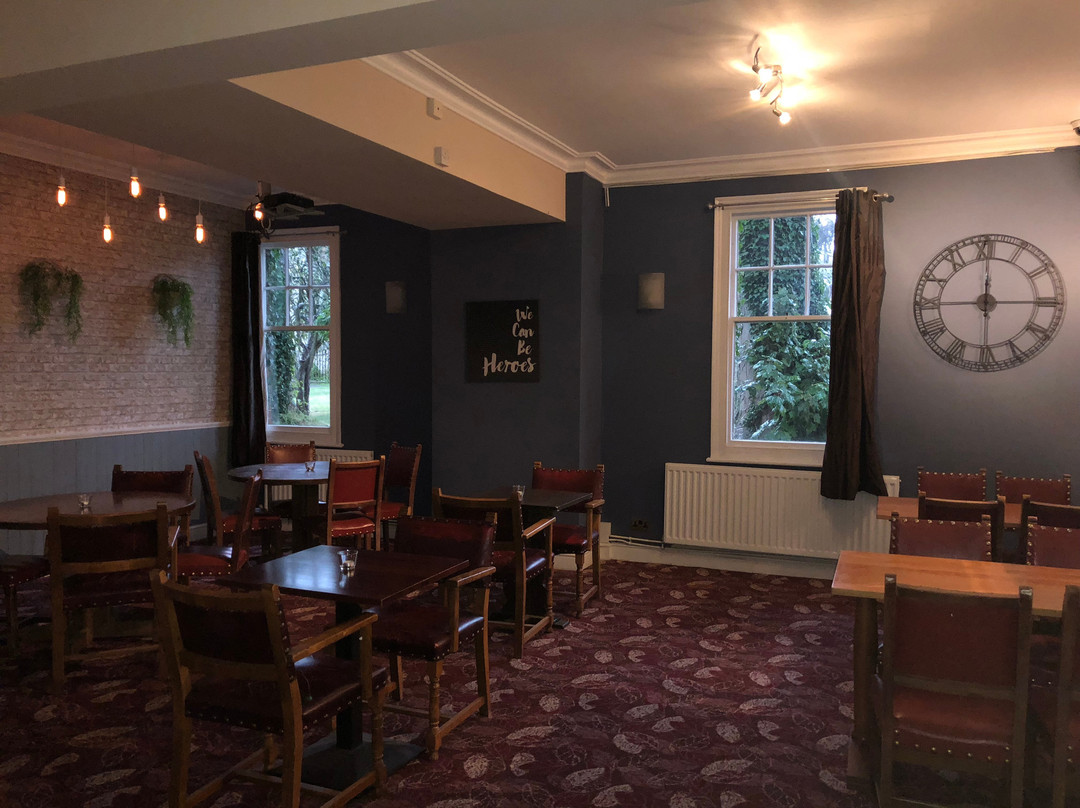 The Griffin & Well Restaurant主图