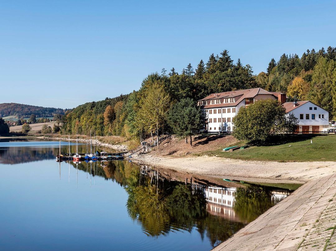 Riverdam Hotel & Steakhouse