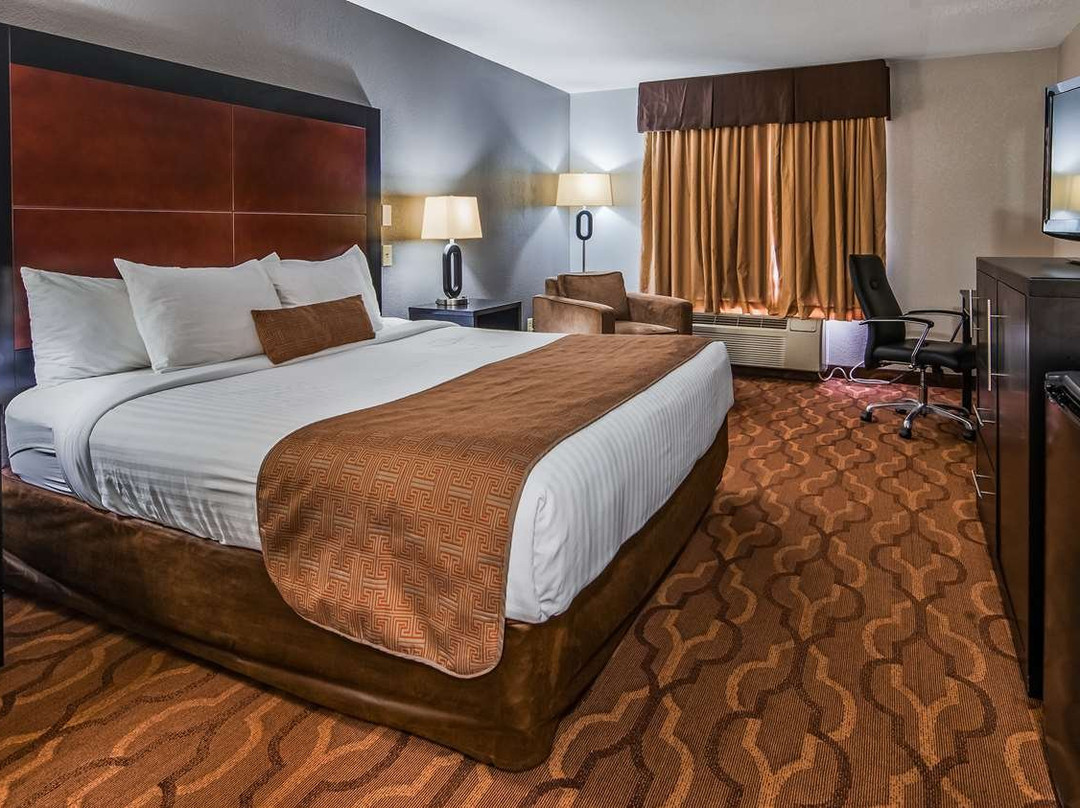 Best Western Commerce Inn主图