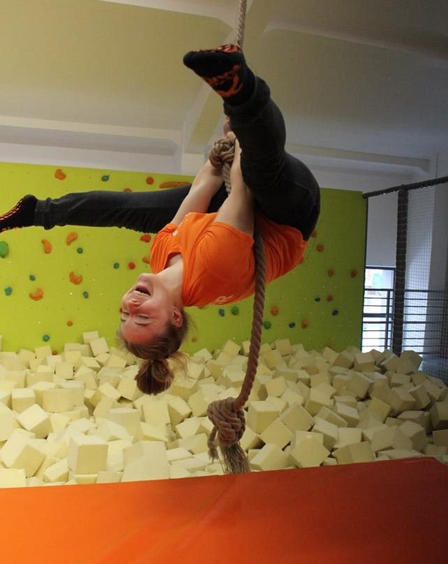 Ninja Park Jumpownia景点图片