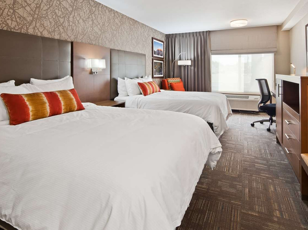 Best Western Plus CottonTree Inn主图