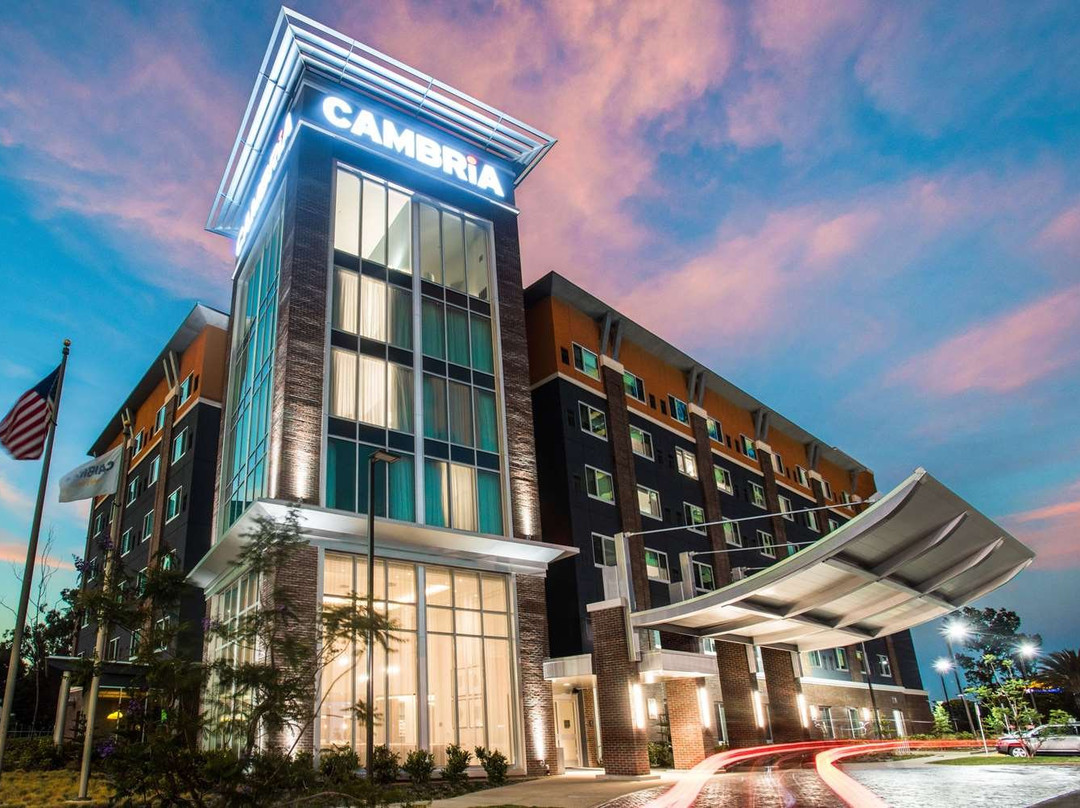 Cambria Hotel LAX主图