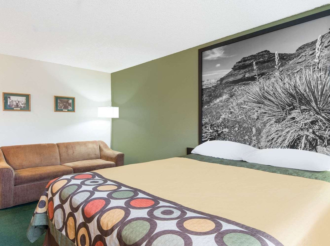 水牛城速8酒店主图