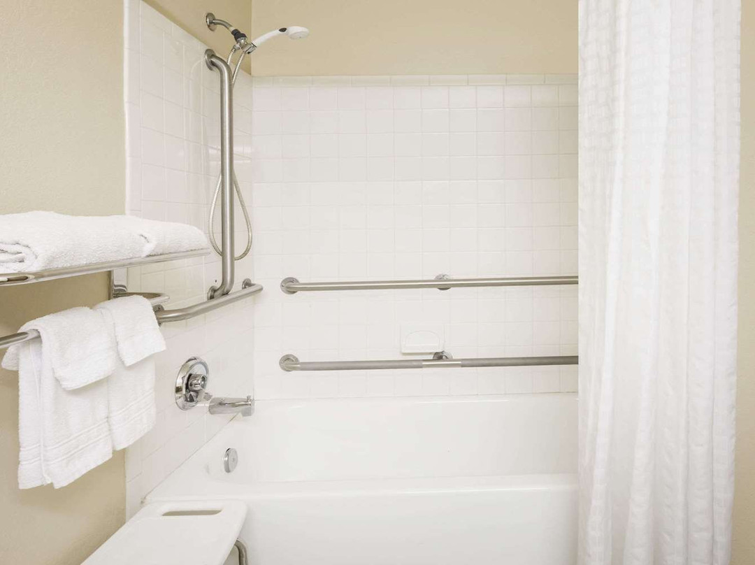 Super 8 by Wyndham Tappahannock VA主图