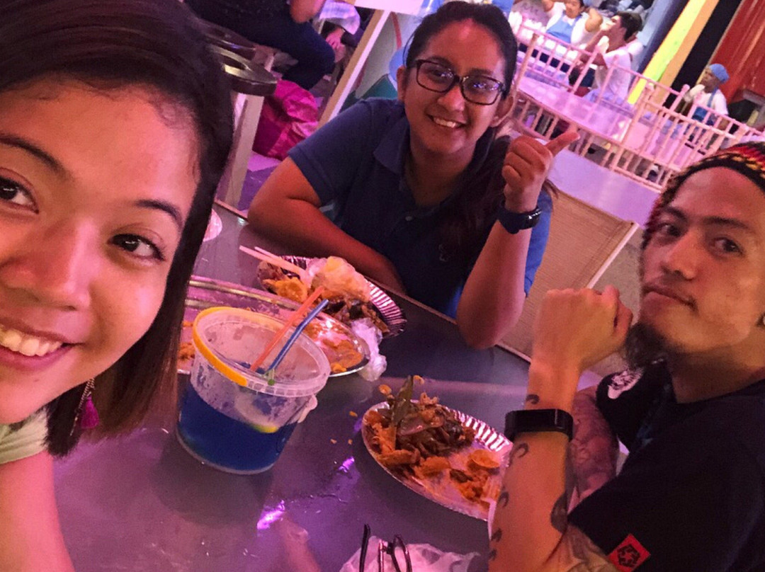 Maginhawa Food Park-奎松市必去景点