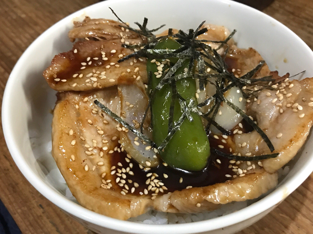 飲み喰処 多古富