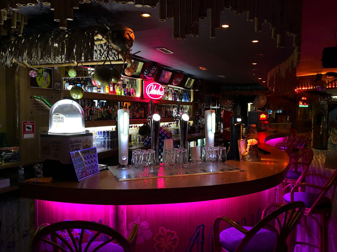 Santa Susanna旅游景点-Aloha Cocktail Bar