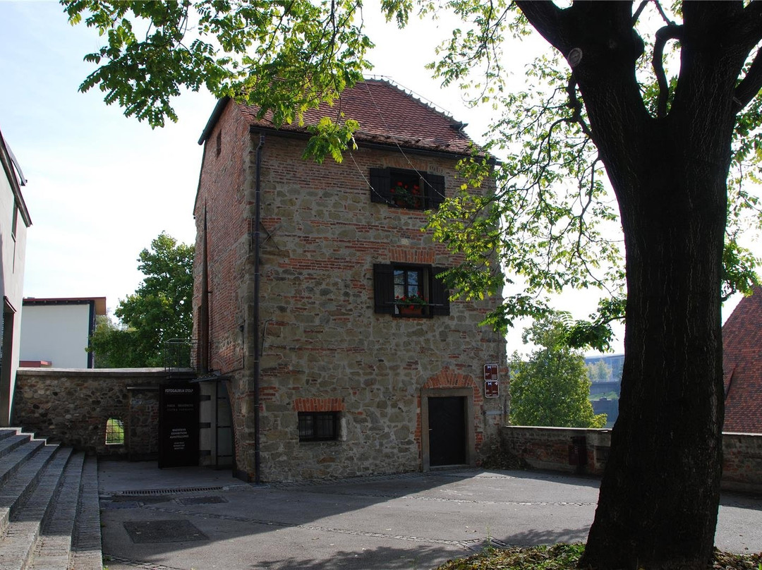 Photo Gallery Tower-马里博尔必去景点