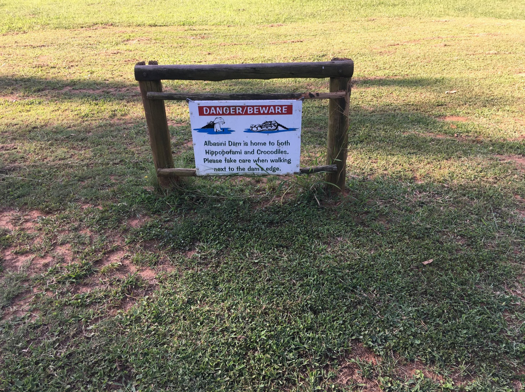 Shiluvari Lakeside Lodge主图