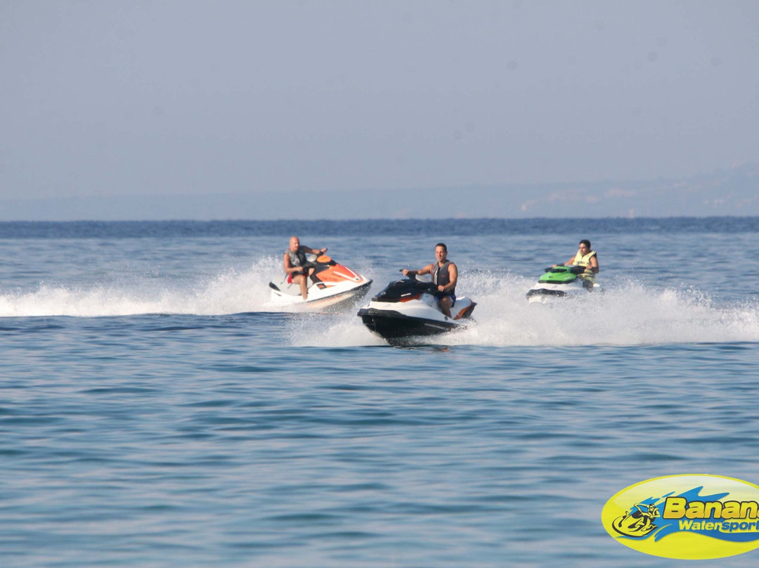 Banana Watersports-瓦西里科斯必去景点