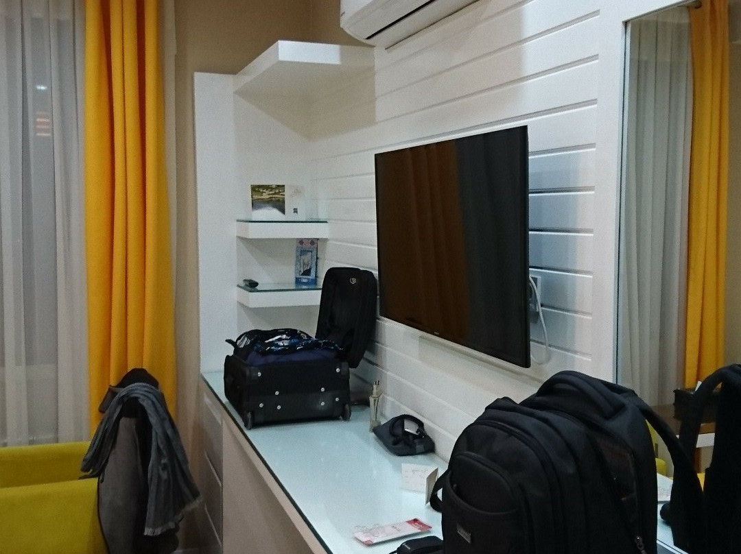Hotel Iranian主图