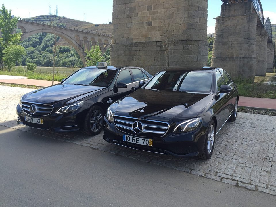 Taxis Regua Douro Valley景点图片