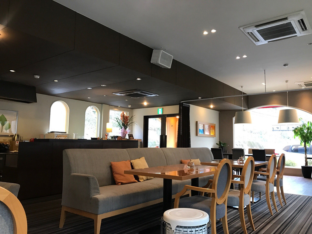 カフェレストラン 八番館主图
