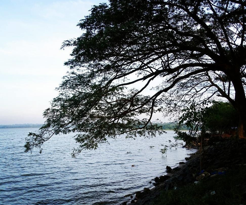Ousteri Lake景点图片