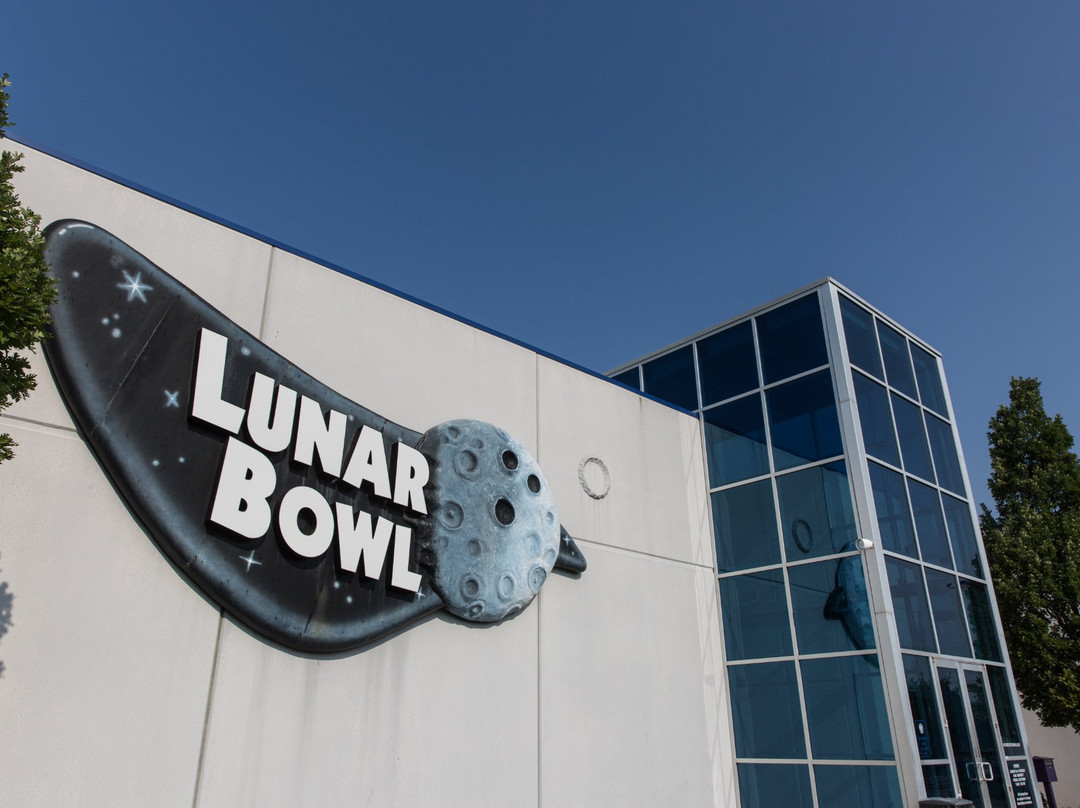 Lunar Bowl景点图片