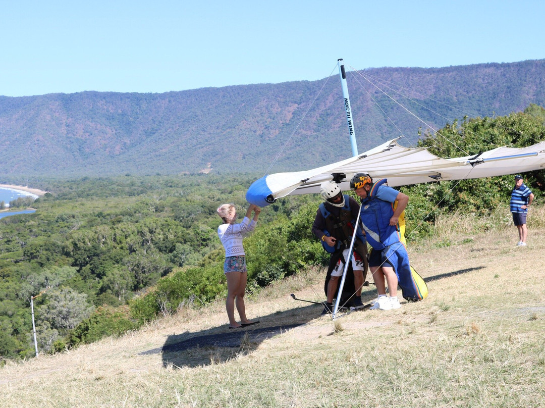 Air Play Hang Gliding-Wangetti必去景点