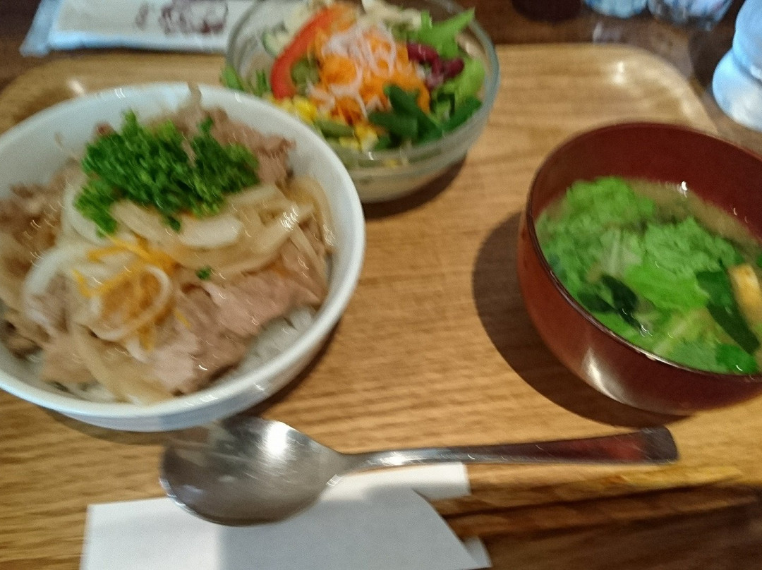 ぶいえいと