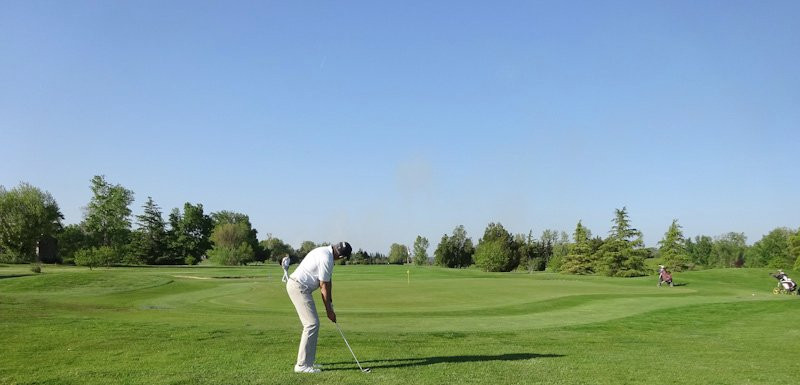 UGolf Avignon Chateaublanc景点图片
