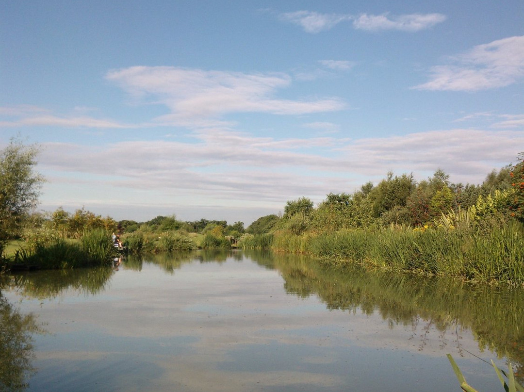 Partridge Lakes Fishery景点图片