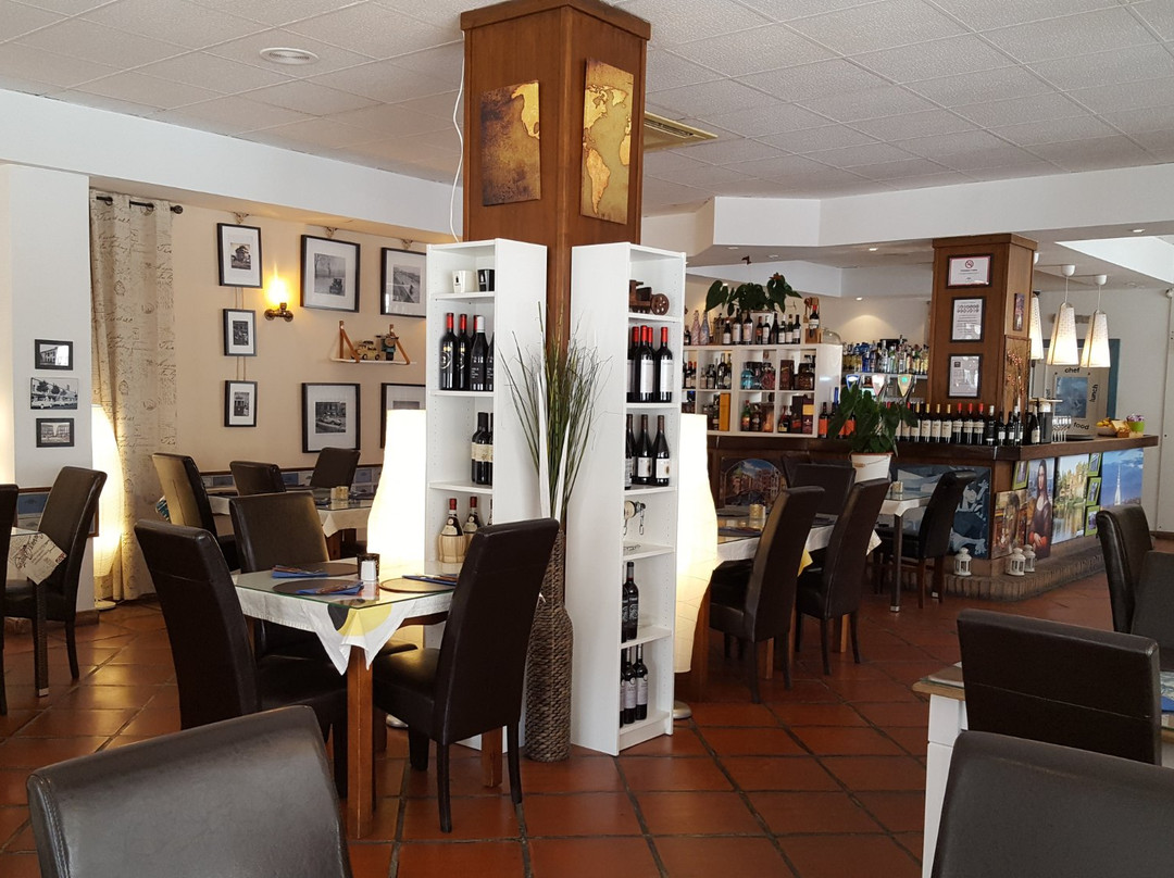 Wine Restaurant e Pizzería La Bella Torino