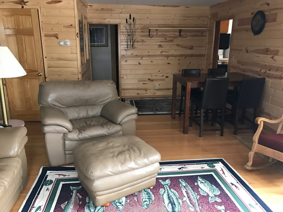 Pine Ridge Motel主图