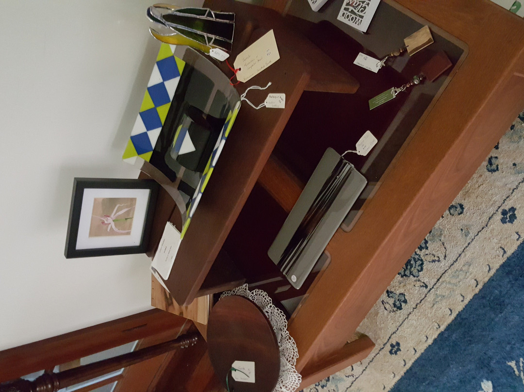 Lyndendale Gallery: Art and Antiques-Dardanup必去景点