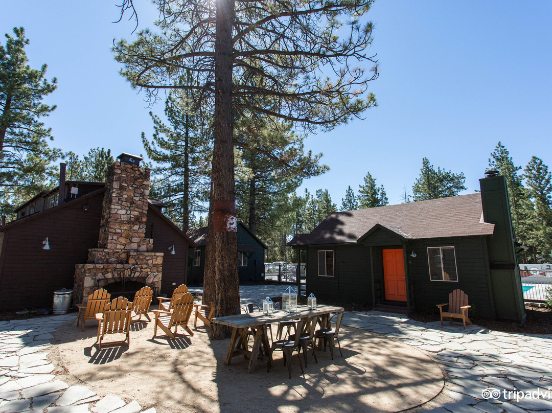 Noon Lodge at Mallard Bay