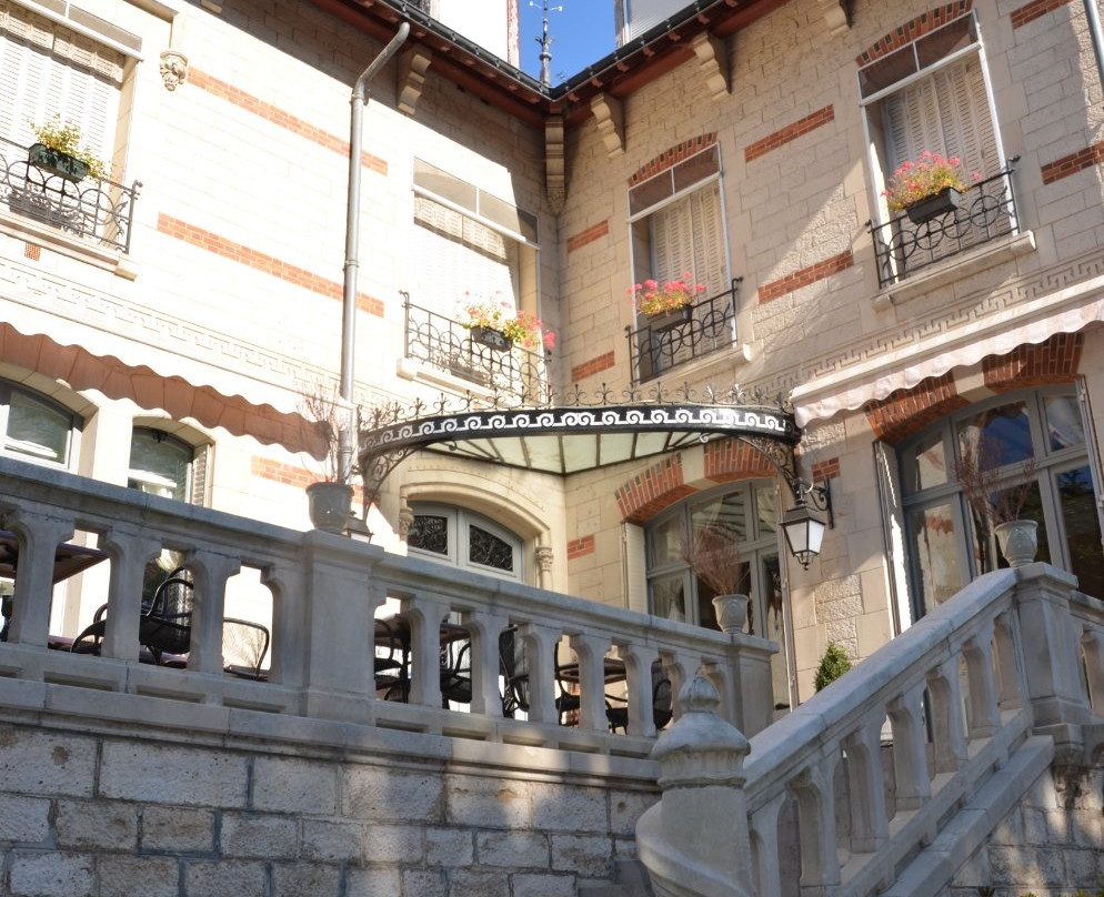 格拉维耶酒店主图