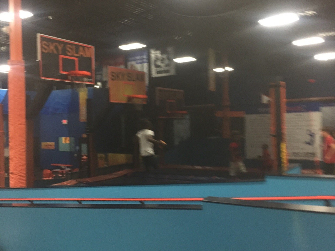Sky Zone Milwaukee-沃基肖必去景点