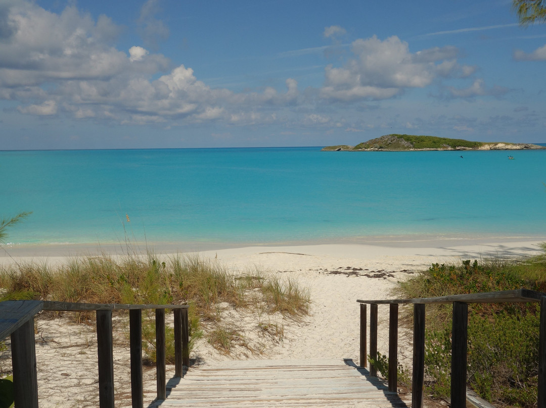 Tropic of Cancer Beach-Moore Hill必去景点