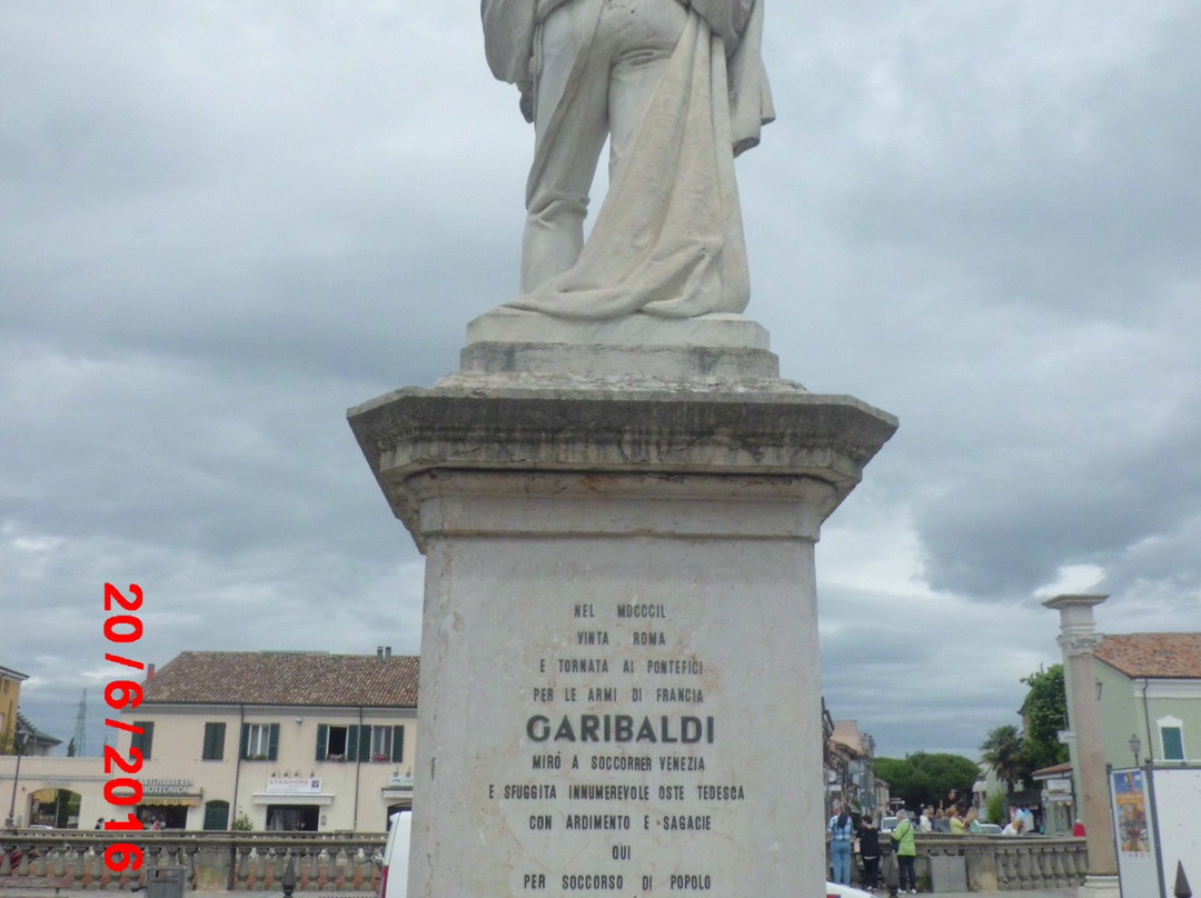 Monumento a Garibaldi-切塞纳蒂科必去景点
