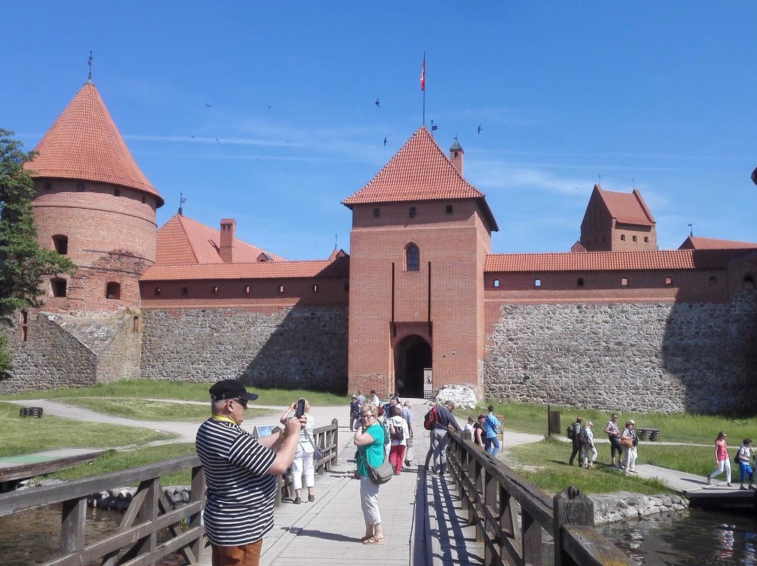 Norwegian English Guide in Vilnius-维尔纽斯必去景点