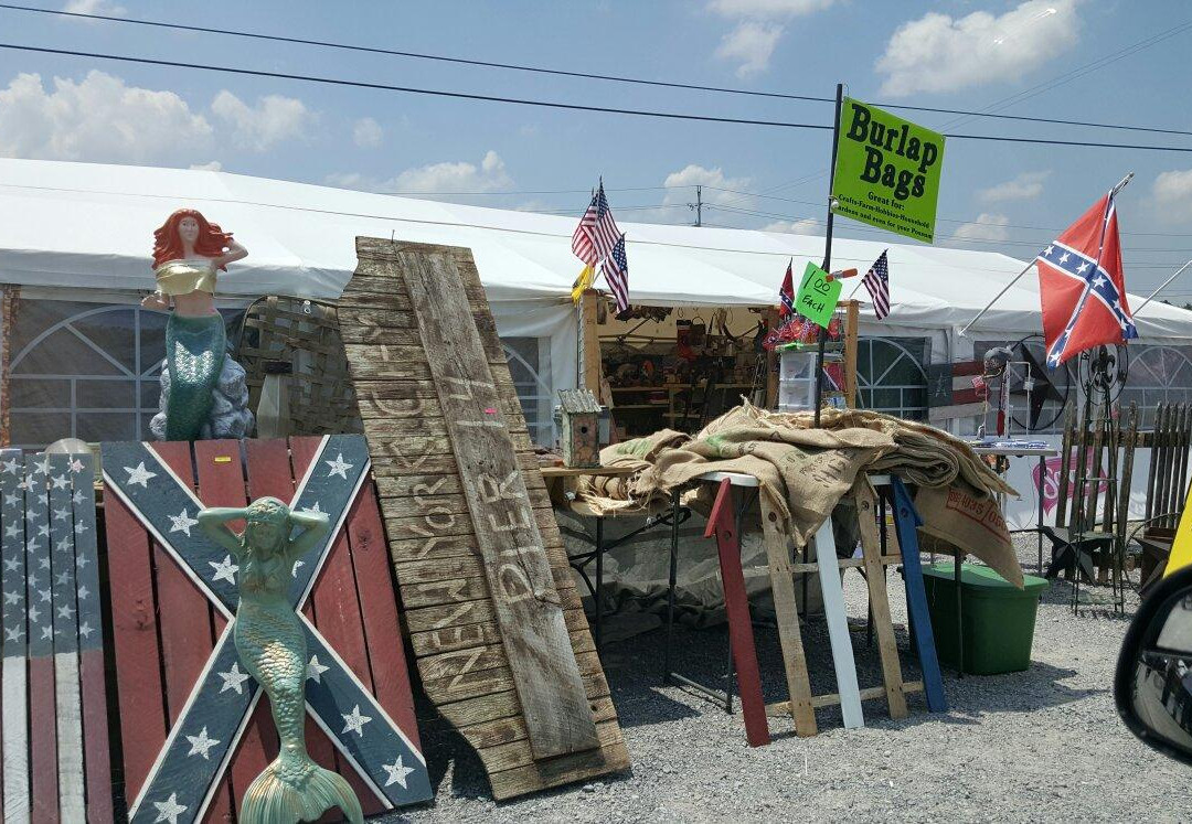 Flea Traders Paradise Flea Market-塞维尔维尔必去景点