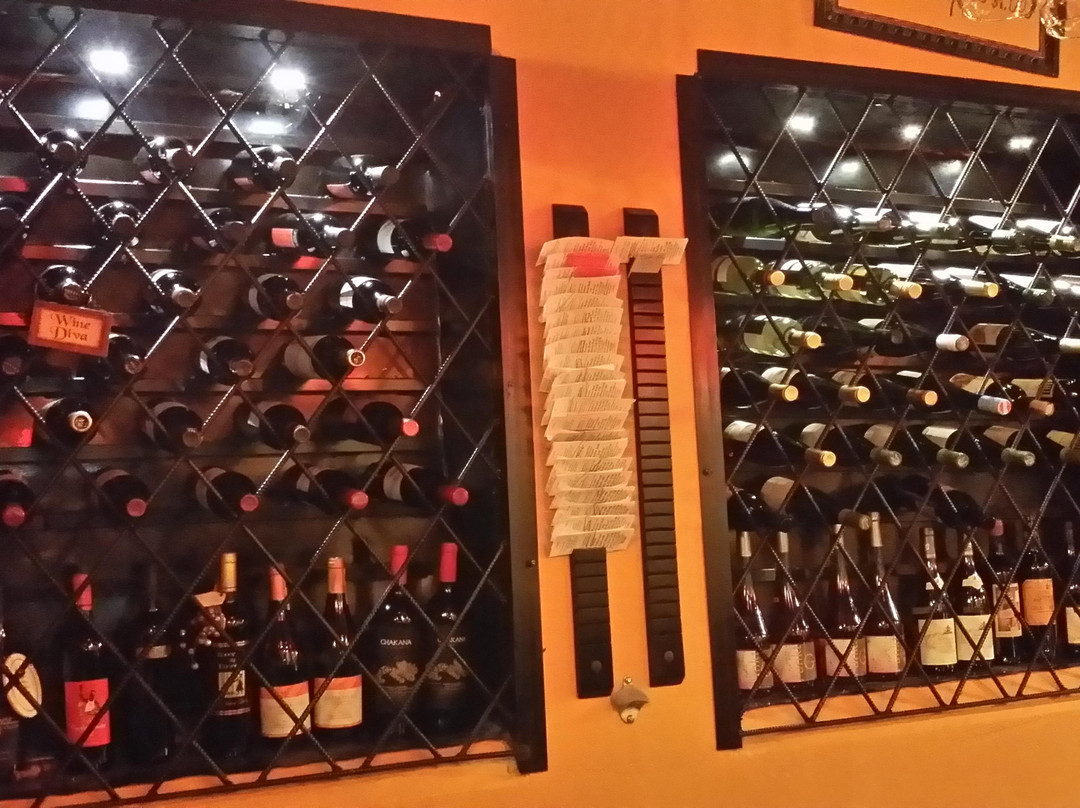 Paula's Wine Knot Beer and Wine Bar-Monroe必去景点
