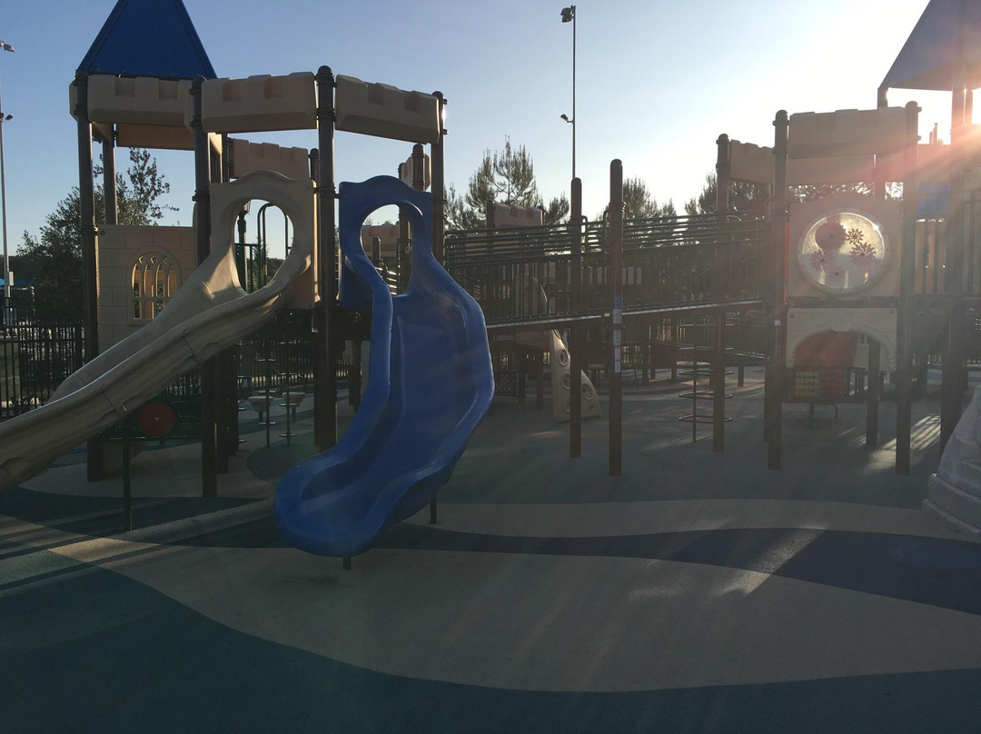 Courtney's SandCastle Universal Playground-圣克莱蒙顿必去景点