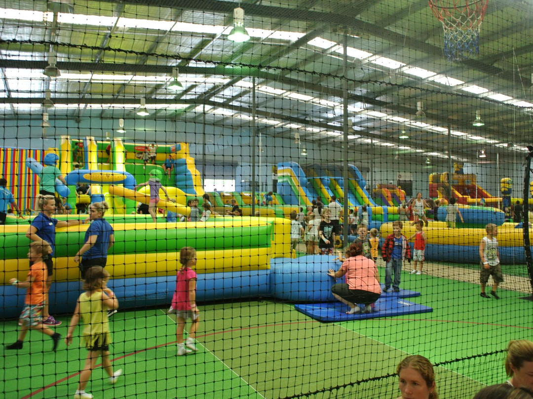 Inflatable World Oz-West Burleigh必去景点