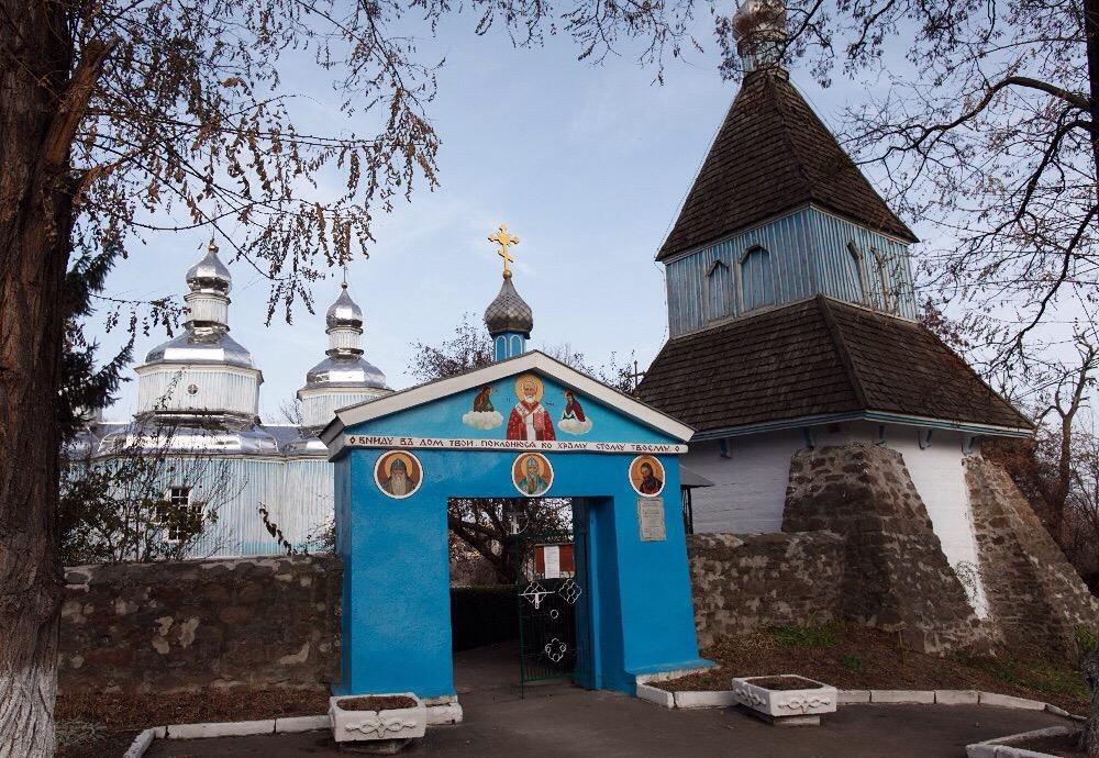 St. Nicolas Wooden Church景点图片