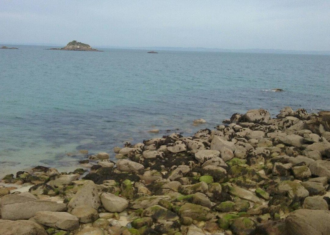 Plage des Sables Blancs景点图片