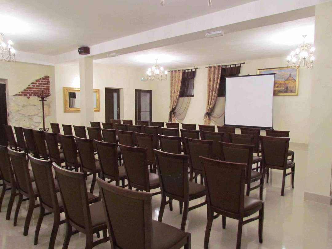 Dworek Zloty Rog Hotel主图