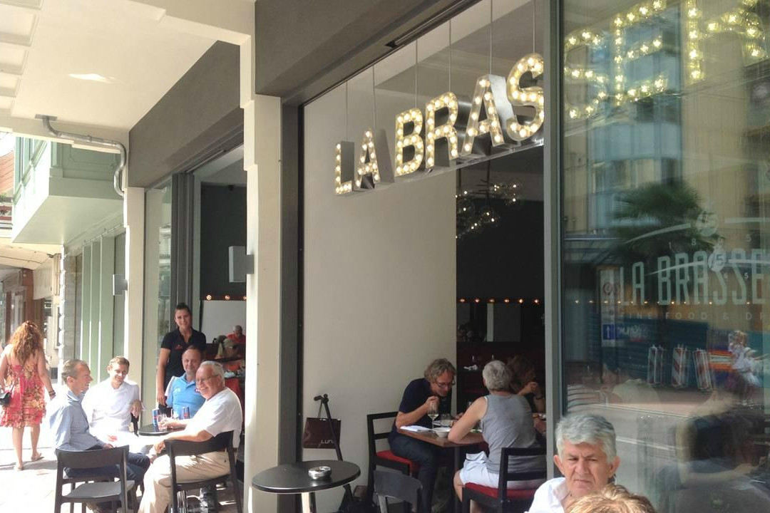 蒙特勒餐馆和美食-La Brasserie J5