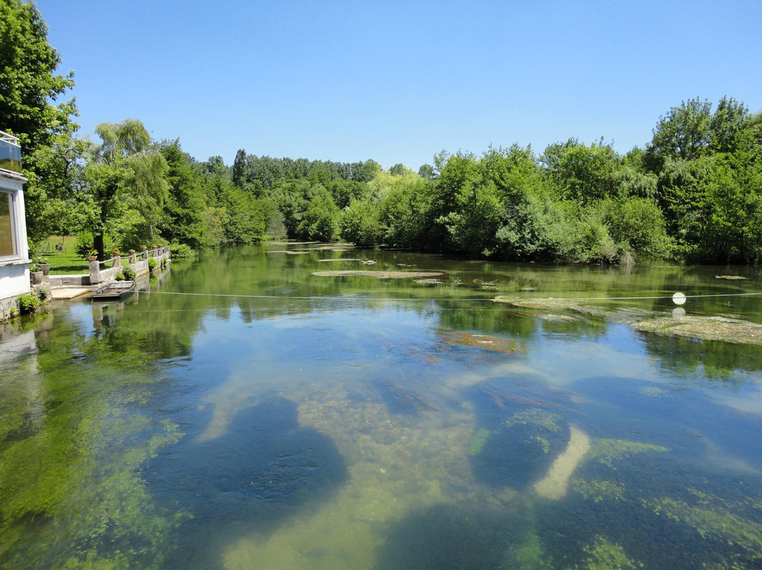 Hotel Restaurant Au Moulin Neuf主图