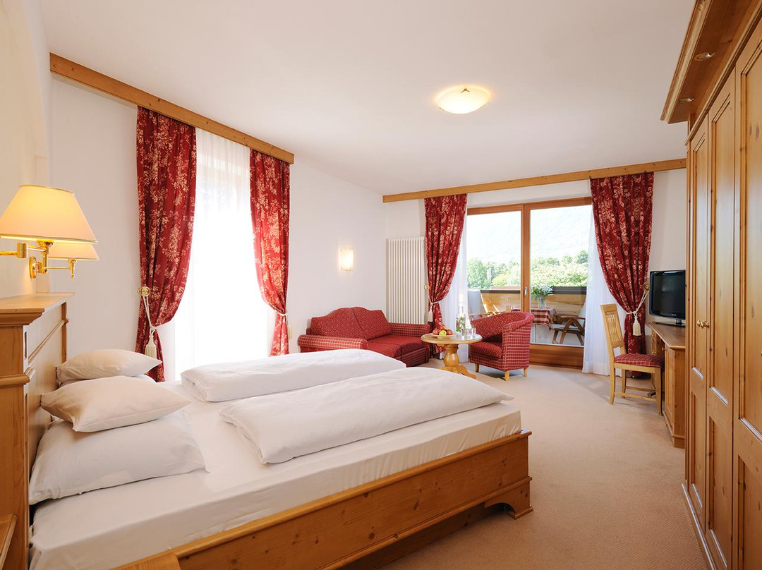 Quarazze酒店住宿-Hotel Garni Partaneshof