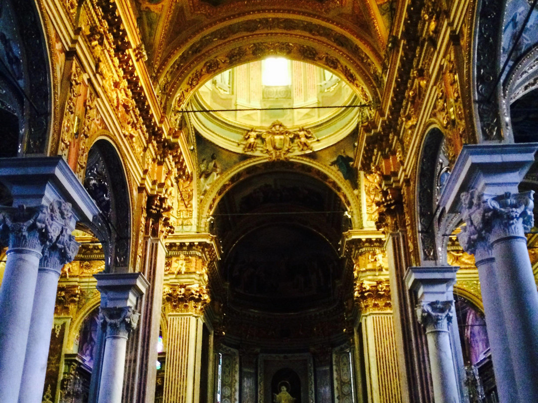 Basilica di Santo Stefano-拉瓦尼亚必去景点
